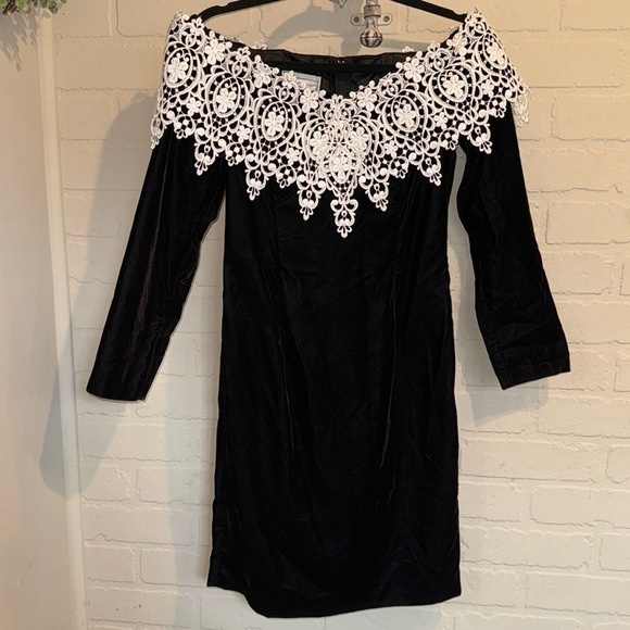 Scott McClintock dress velvet lace vintage sz 8 off the shoulder lined - Picture 3 of 8